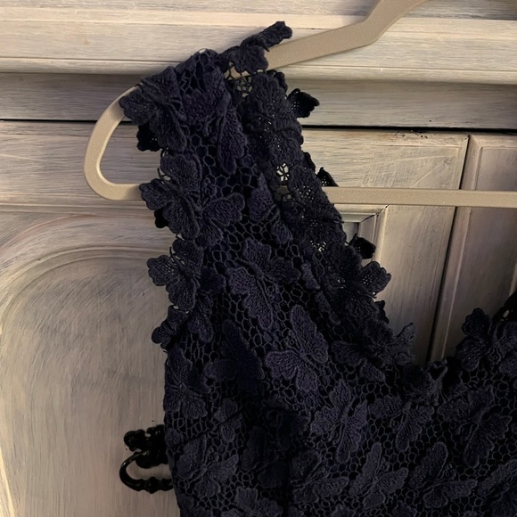 Lilly Pulitzer Reeve Papillon Butterfly Lace Cocktail Dress True Navy‎ - Picture 6 of 9